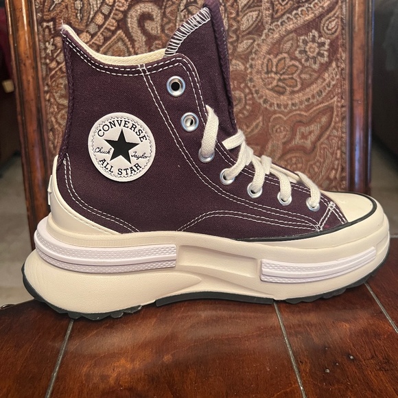 Converse Shoes - New Converse Women's Run Star Legacy CX Size 6 Black Cherry